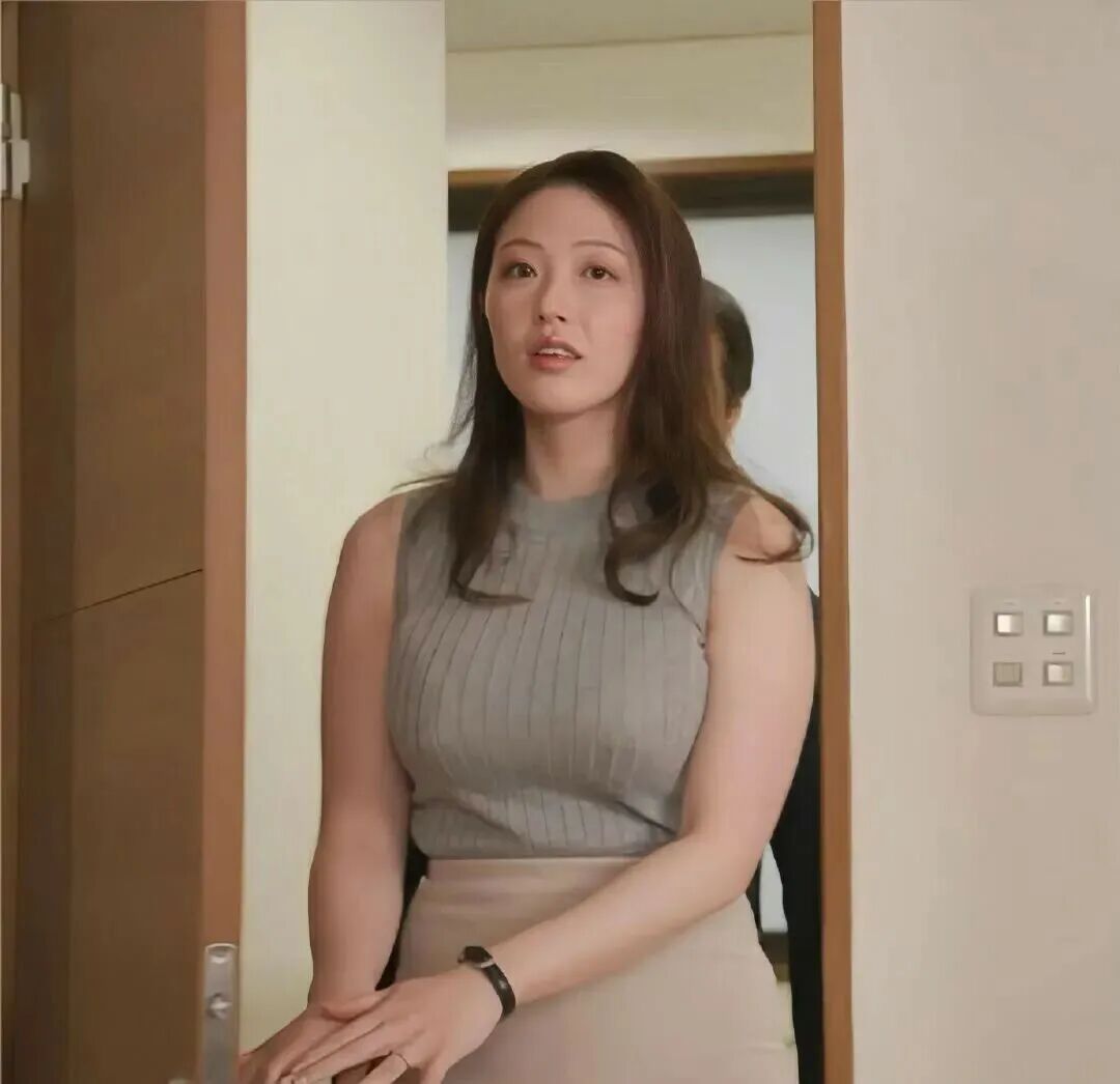 叶山小百合：G级身材，微胖型天花板