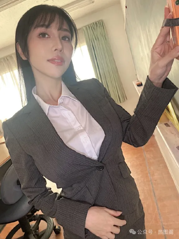 魔鬼身材，荷尔蒙爆表的美女——上羽絢
