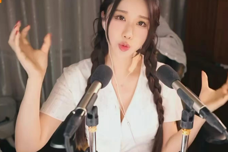 轩子巨2兔直播回应：双马尾不能拉，看小视频不如看她直播