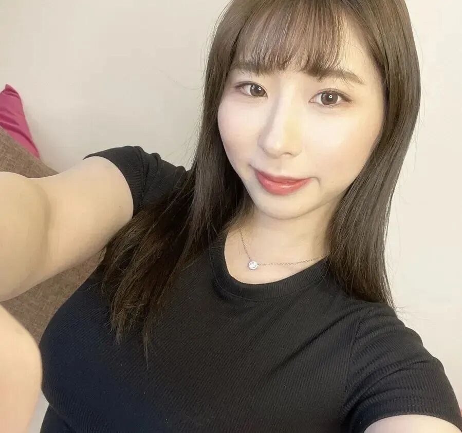 宝田萌奈美：从美术高材生到暗黑时间管理大师，出道作品近700部