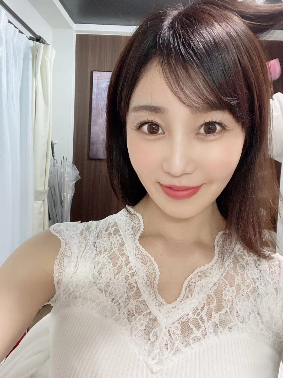 嫁为人妇的「大岛优香」46岁依旧水嫩！