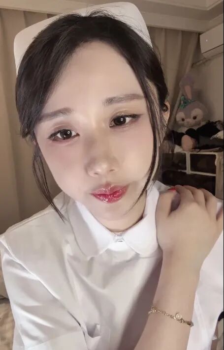 轩子巨2兔直播畅聊两性话题：有的人没啥就炫耀啥，19咋了？感情才是关键