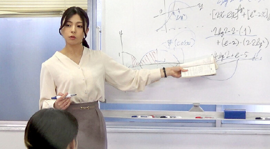 被誉为性格天才，外表清秀可人的代表人物—岬梓