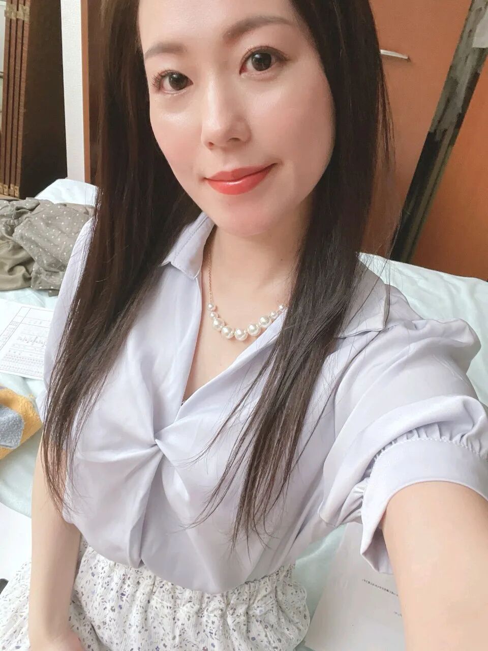 33岁女企业家因“婚姻寂寞”下海：岬光莉的轻熟魅力与转型之路