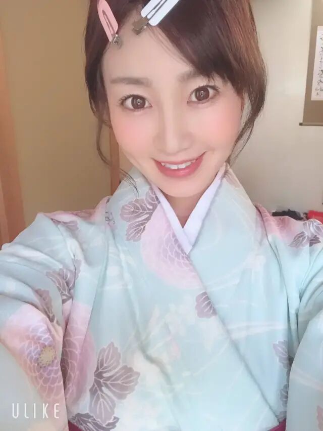 嫁为人妇的「大岛优香」46岁依旧水嫩！