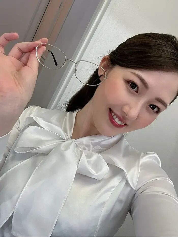 从超大型新人到微胖女神——叶山小百合