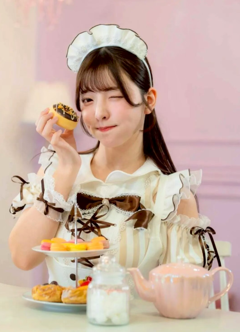 从“超大物新人”到专属卒业——彩月七绪