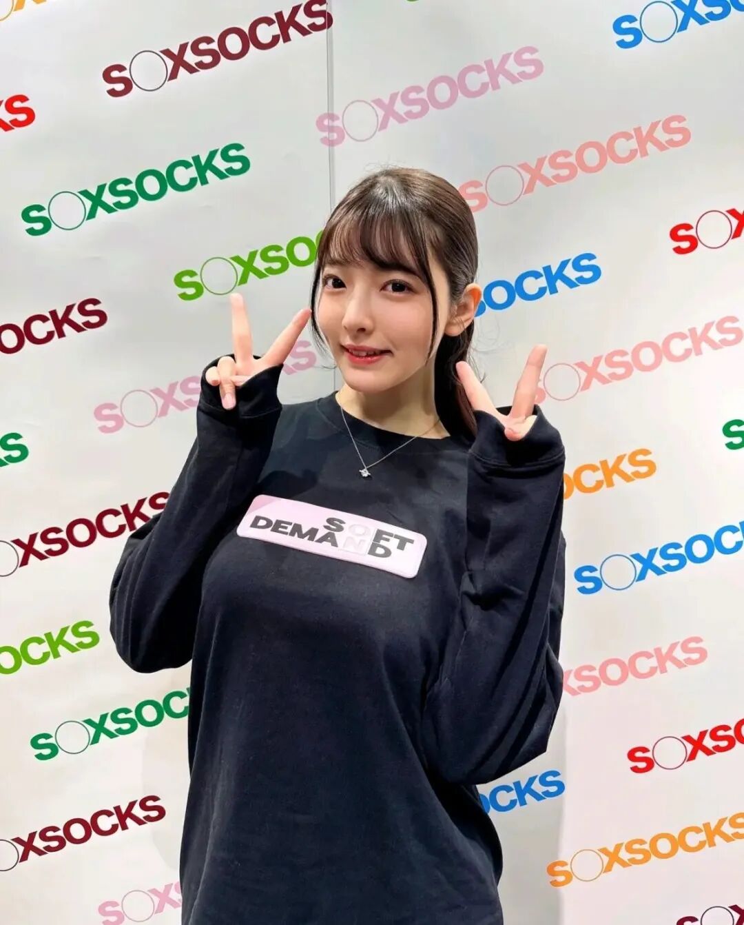 从“超大物新人”到专属卒业——彩月七绪
